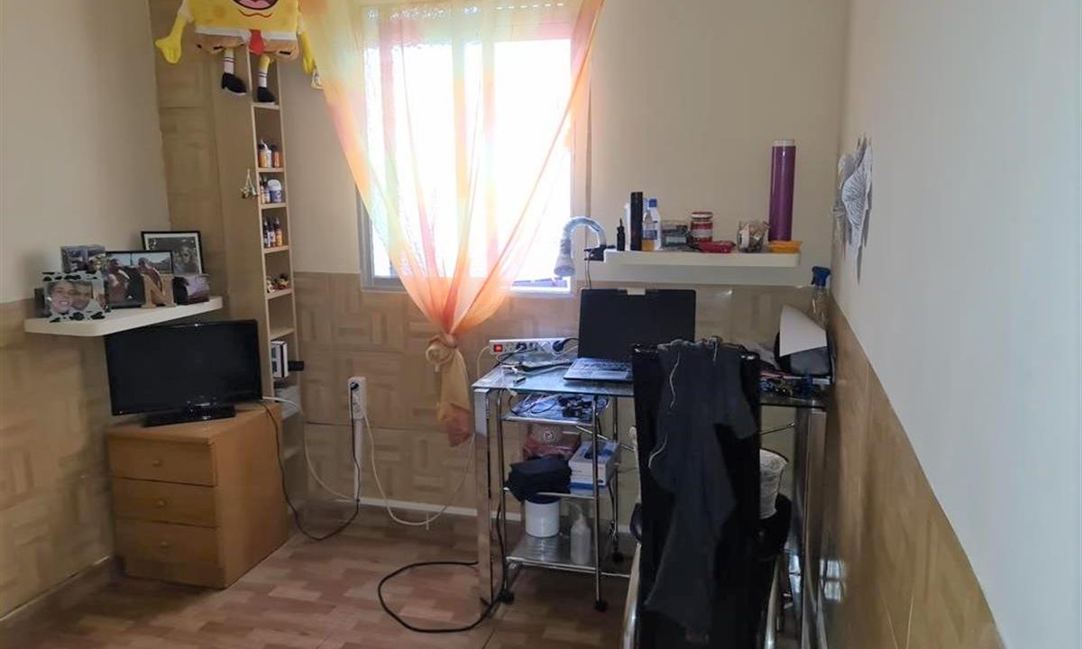 W000010_p229_obj_6cp0n5927