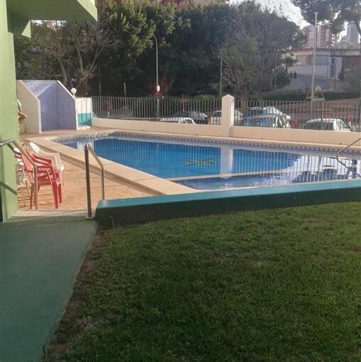 Venta 140000€  ZONA:  () REF: (P092)